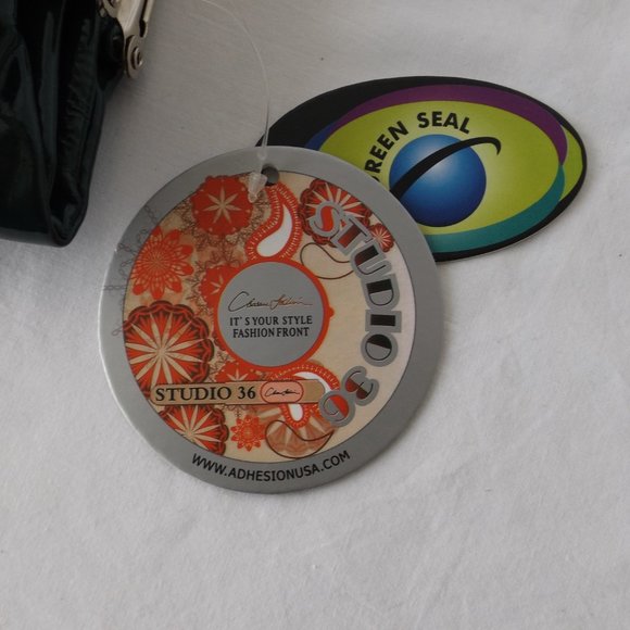 Studio 36 Green Patent Leather Clutch Wallet, New With Tags! - Picture 11 of 12